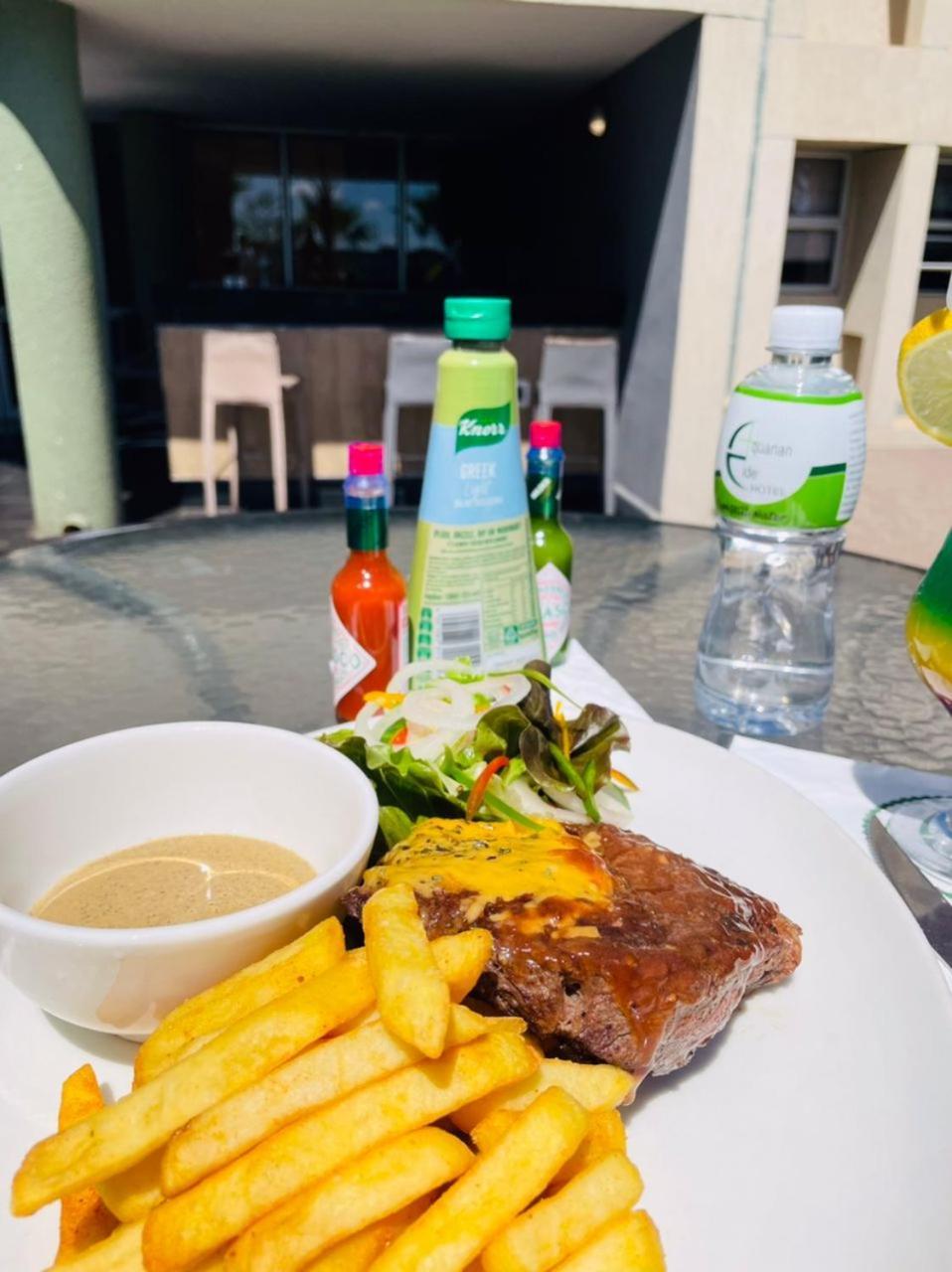 Aquarian Tide Hotel Gaborone Zewnętrze zdjęcie